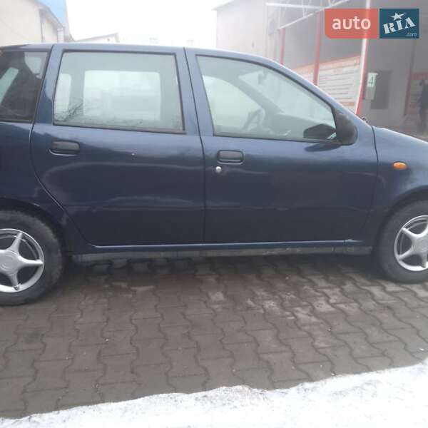 Хетчбек Fiat Punto 1997 в Чернівцях фото 18 Хетчбек Fiat Punto 1997 в Чернівцях