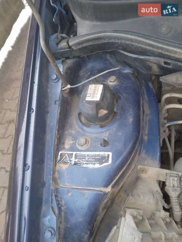 Хетчбек Fiat Punto 1997 в Чернівцях фото 27 Хетчбек Fiat Punto 1997 в Чернівцях