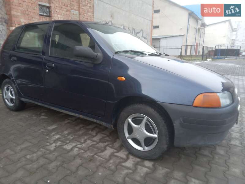 Хетчбек Fiat Punto 1997 в Чернівцях фото 93 Хетчбек Fiat Punto 1997 в Чернівцях