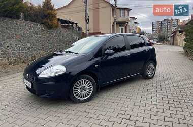 Хэтчбек Fiat Punto 2008 в Волочиске