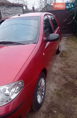 Хэтчбек Fiat Punto 2011 в 