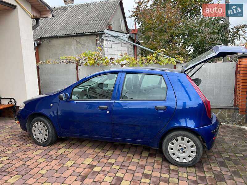 Хэтчбек Fiat Punto 2007 в Луцке