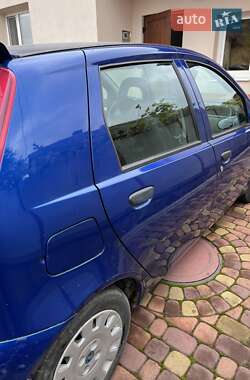 Хэтчбек Fiat Punto 2007 в 