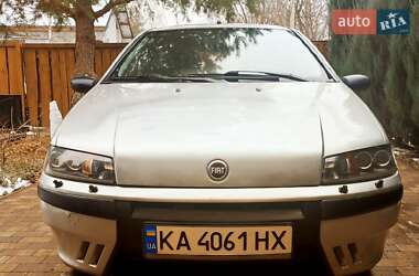 Хэтчбек Fiat Punto 2002 в Киеве