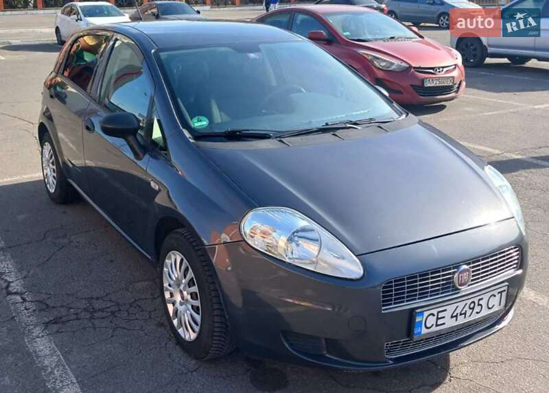 Хэтчбек Fiat Punto 2009 в Киеве
