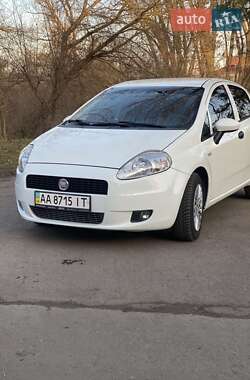 Хэтчбек Fiat Punto 2011 в Прилуках