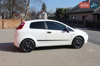 Хэтчбек Fiat Punto 2009 в Жовкве