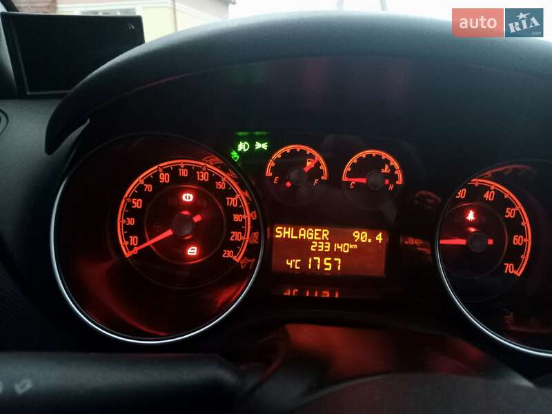 Хэтчбек Fiat Punto 2010 в Львове
