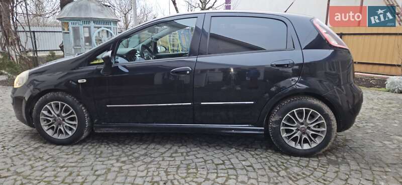 Хэтчбек Fiat Punto 2011 в Борщеве