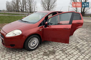 Хэтчбек Fiat Punto 2008 в 