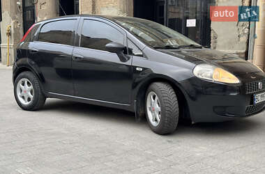 Хэтчбек Fiat Punto 2009 в 