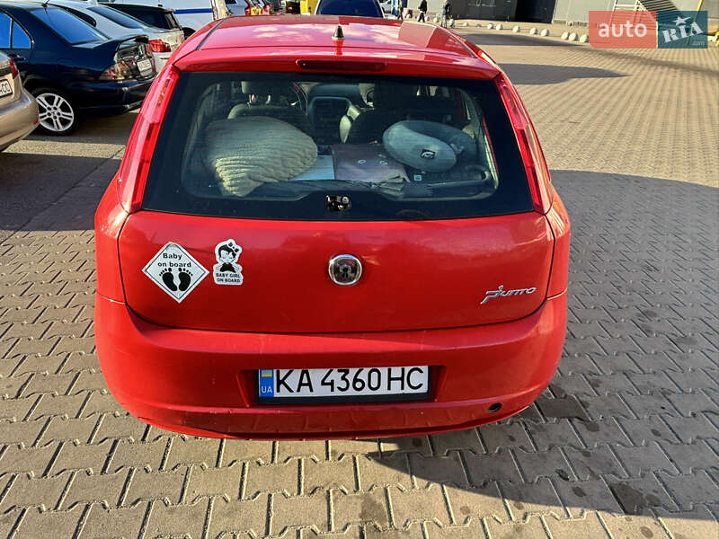 Хетчбек Fiat Punto 2011 в Києві
