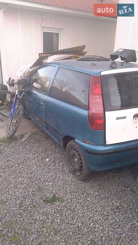 Хэтчбек Fiat Punto 1999 в 