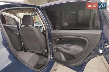 Хетчбек Fiat Punto 2009 в 