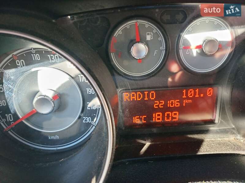 Хэтчбек Fiat Punto 2011 в Стрые