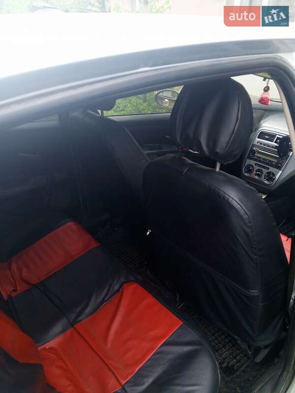 Хетчбек Fiat Punto 2009 в Івано-Франківську