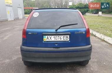 Хетчбек Fiat Punto 1999 в 