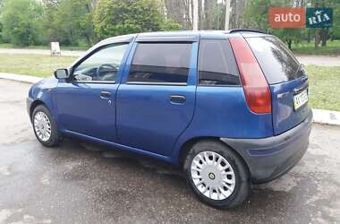Хетчбек Fiat Punto 1999 в 