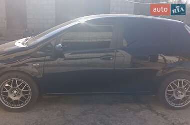 Хетчбек Fiat Punto 2011 в 