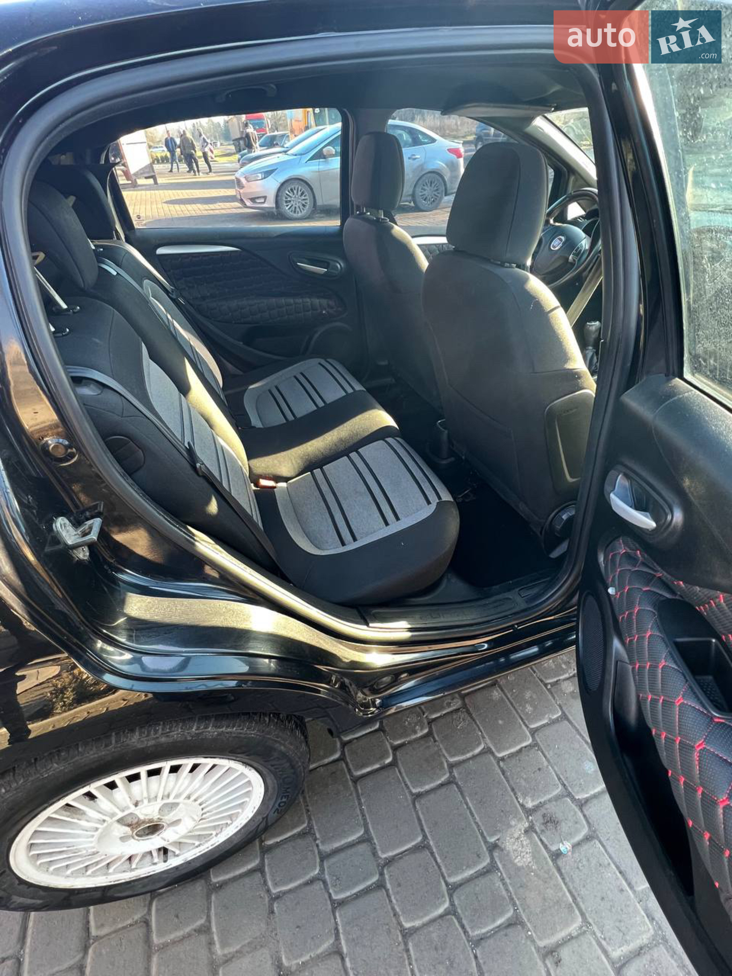 2011 Fiat Punto - мініатюра 21