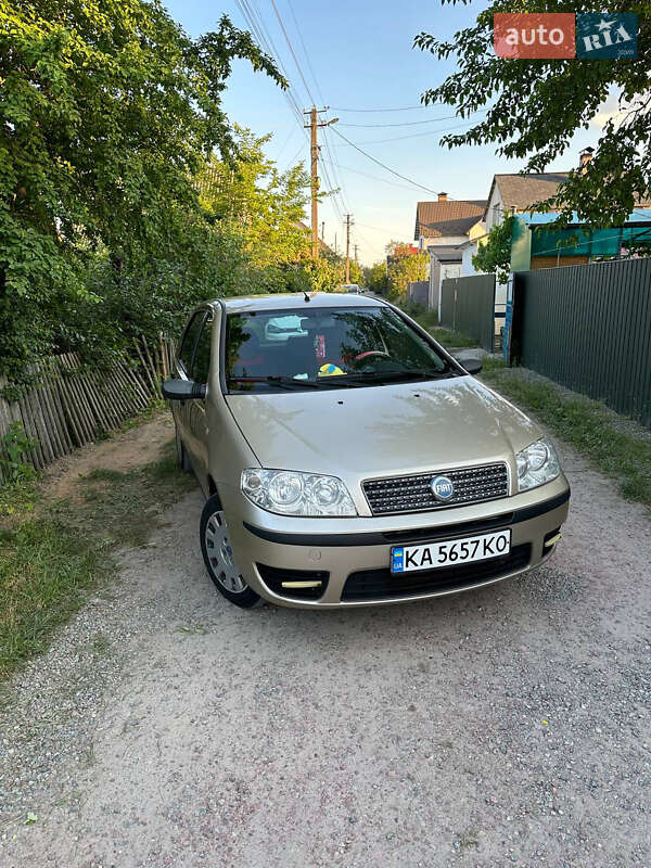 Хэтчбек Fiat Punto 2007 в Киеве