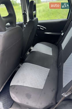 Хэтчбек Fiat Punto 2007 в 