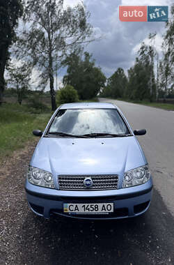 Хэтчбек Fiat Punto 2007 в 