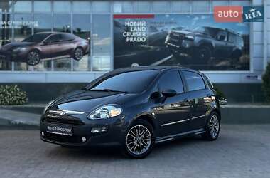 Хэтчбек Fiat Punto 2010 в 