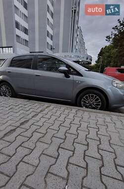 Хетчбек Fiat Punto 2012 в Львові
