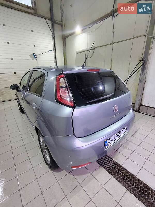 Хэтчбек Fiat Punto 2012 в Львове