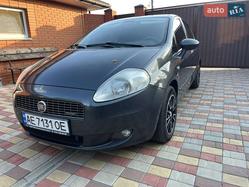Хэтчбек Fiat Punto 2008 в 
