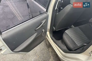 Хетчбек Fiat Punto 2011 в 