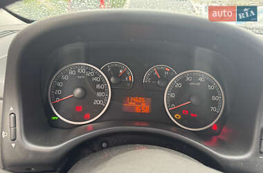 Хетчбек Fiat Punto 2011 в 