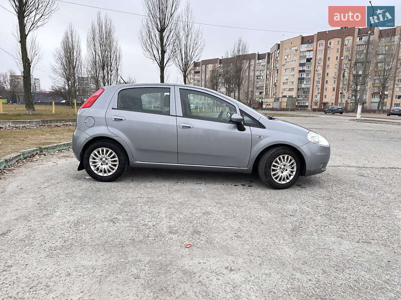 Хэтчбек Fiat Punto 2011 в Украинке