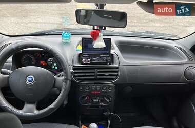 Хэтчбек Fiat Punto 2007 в 
