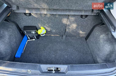 Хэтчбек Fiat Punto 2009 в 
