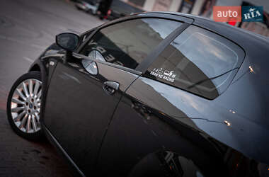 Хэтчбек Fiat Punto 2006 в 