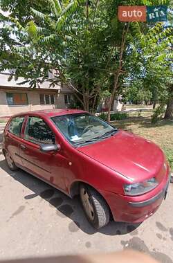 Хэтчбек Fiat Punto 2001 в 