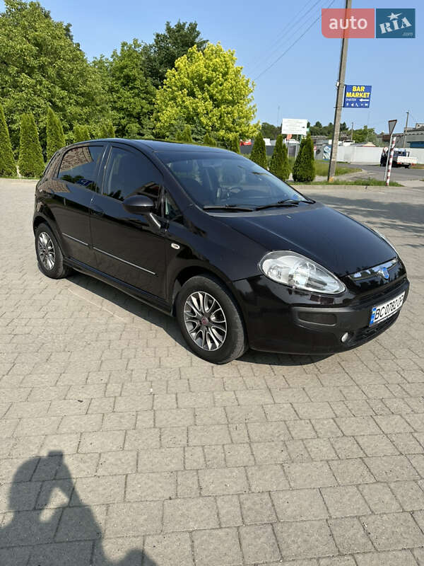Хэтчбек Fiat Punto 2010 в Жидачове
