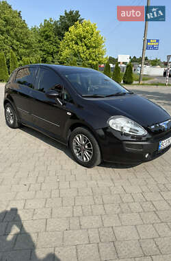 Хэтчбек Fiat Punto 2010 в 