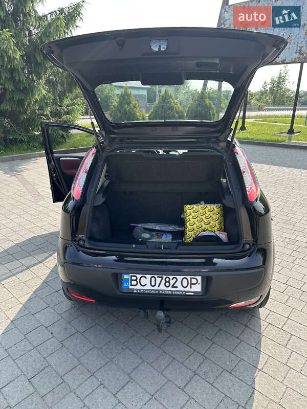 Хэтчбек Fiat Punto 2010 в Жидачове