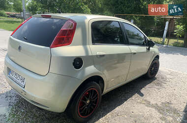 Хэтчбек Fiat Punto 2005 в 
