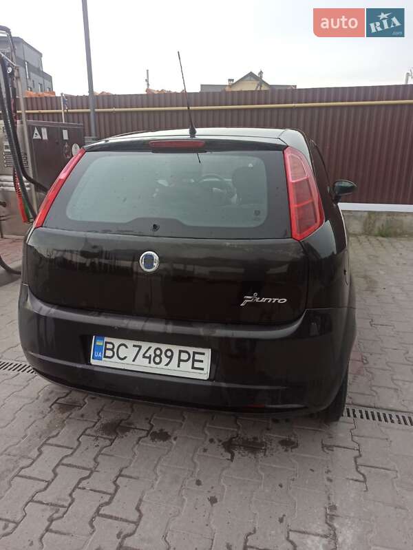Хэтчбек Fiat Punto 2007 в Львове