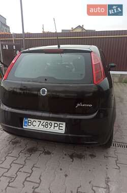 Хэтчбек Fiat Punto 2007 в 