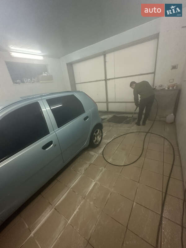 Хэтчбек Fiat Punto 2002 в Великом Березном