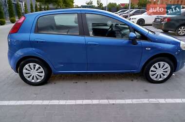 Хэтчбек Fiat Punto 2008 в 