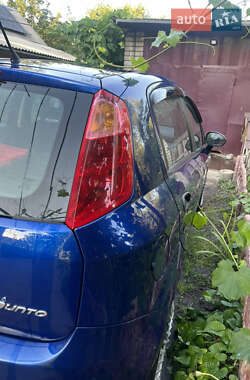 Хэтчбек Fiat Punto 2006 в 