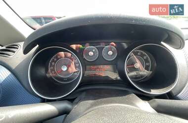 Хэтчбек Fiat Punto 2010 в 