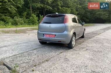 Хэтчбек Fiat Punto 2006 в 