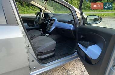 Хэтчбек Fiat Punto 2006 в 